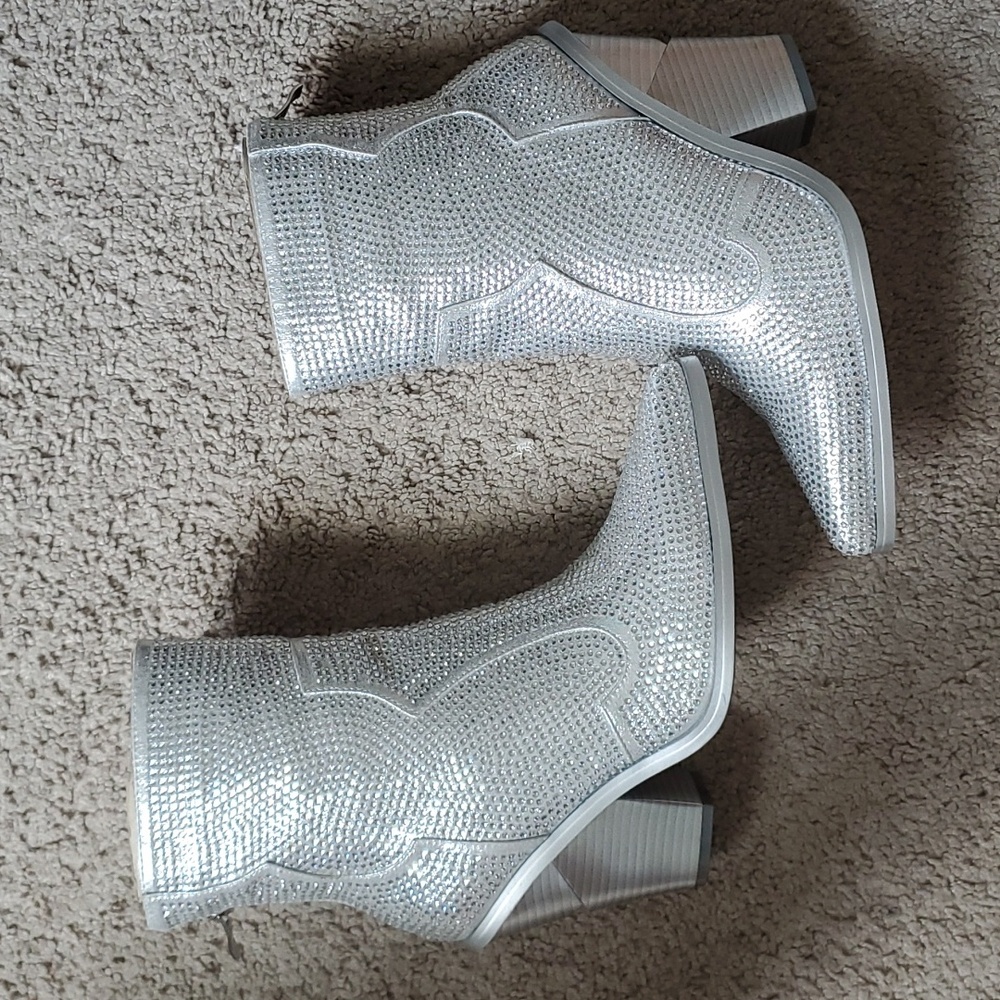 Azalea Wang boots